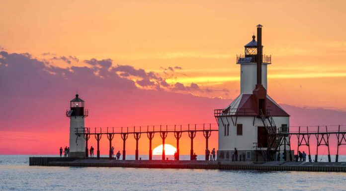 Eagle Harbor Lighthouse 