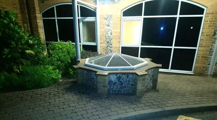 Qual è il buco più profondo che gli esseri umani abbiano mai scavato a mano?
