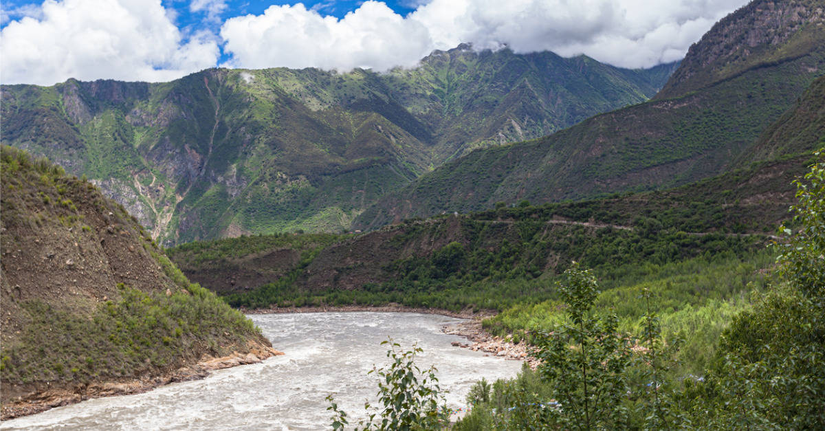 Scopri il Canyon più profondo del mondo (3 volte più profondo del Grand Canyon!)