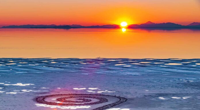 Quanto è profondo Great Salt Lake?
