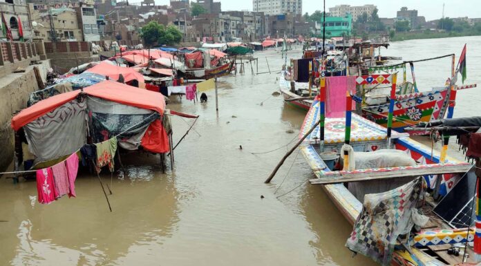 Gli effetti devastanti delle inondazioni "apocalittiche" del Pakistan
