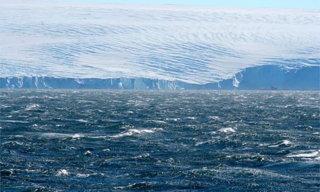 Scopri il luogo più ventoso del pianeta Terra (dove i venti a 240 km/h sono comuni!)
