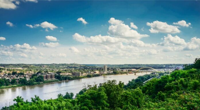 Dove inizia il fiume Ohio?
