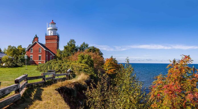 I 5 fari più belli del Lago Superiore
