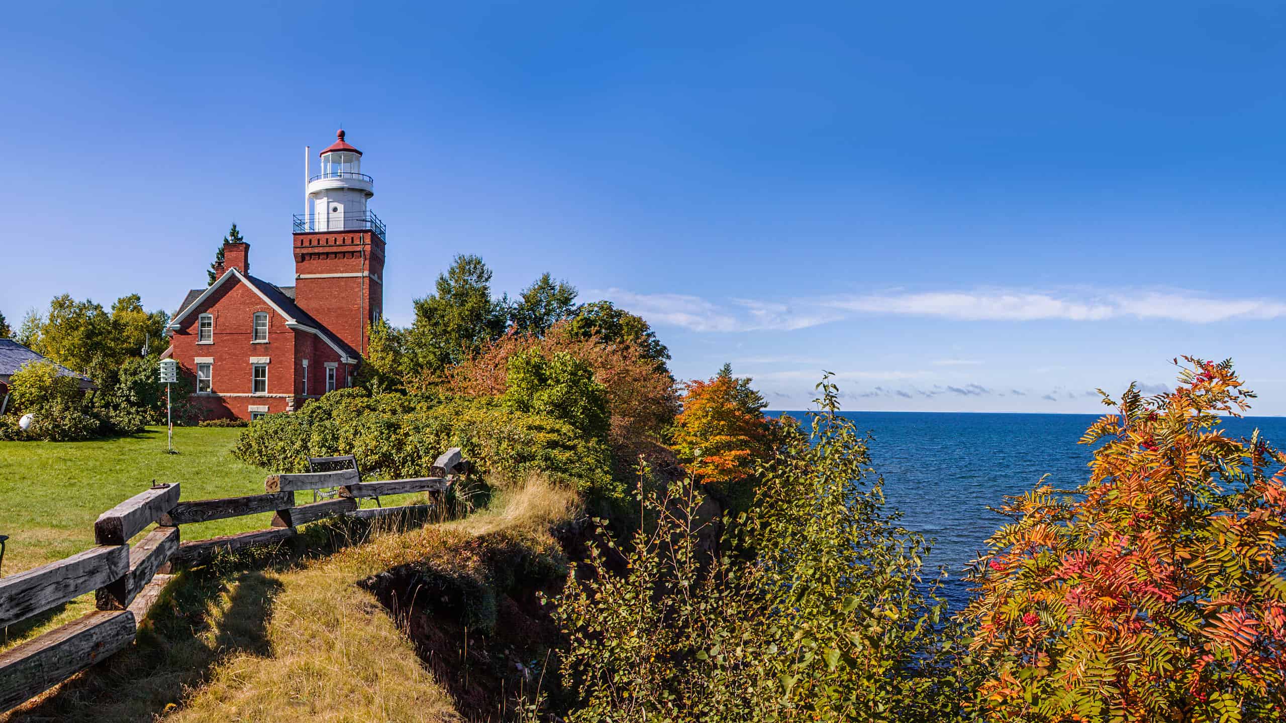 I 5 fari più belli del Lago Superiore