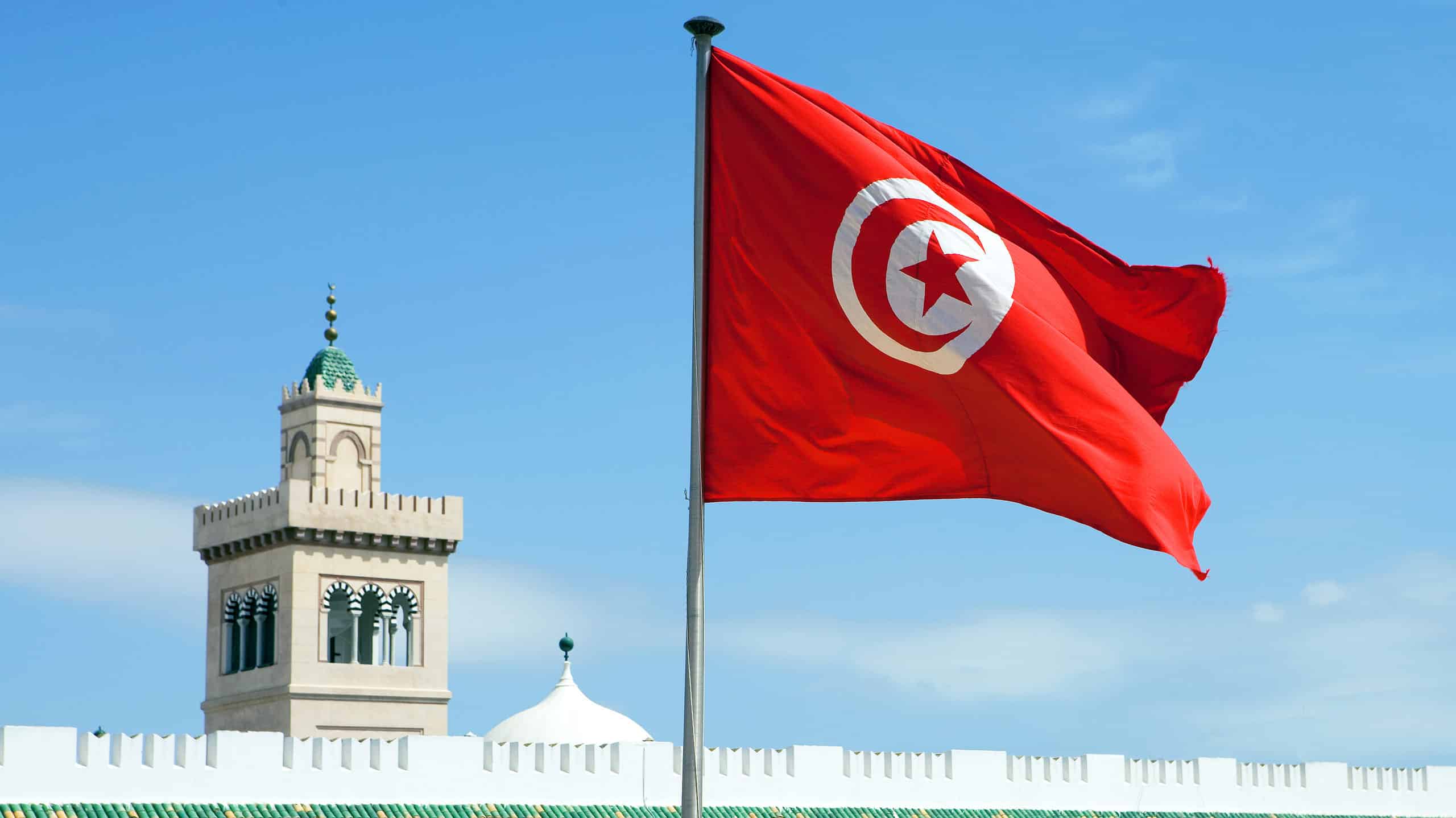 La bandiera della Tunisia: storia, significato e simbolismo