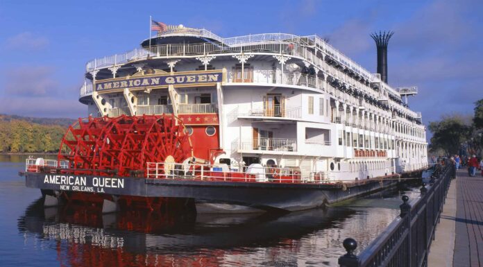 Scopri il più grande battello a vapore nella storia del fiume Mississippi
