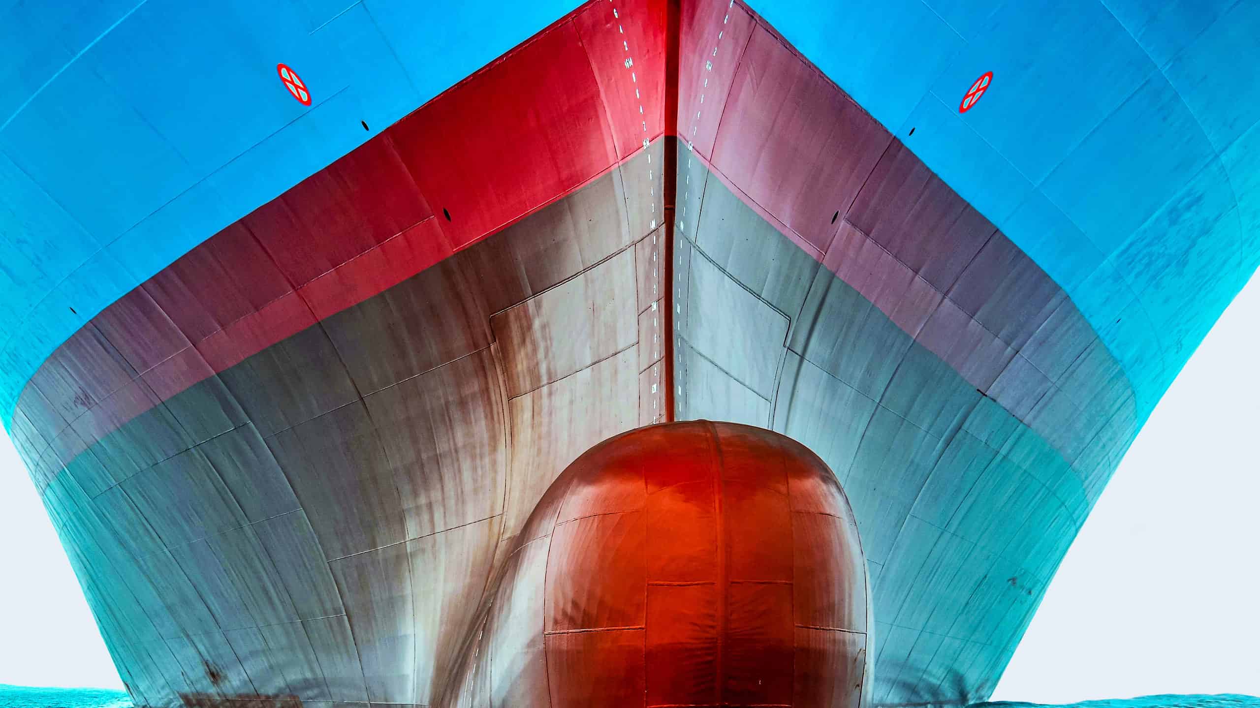 Guarda la nave da crociera più grande che abbia mai navigato sul fiume Mississippi