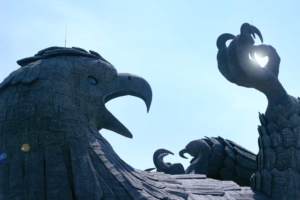 Guarda la statua di uccello più grande del mondo: una mostruosità di 200 piedi