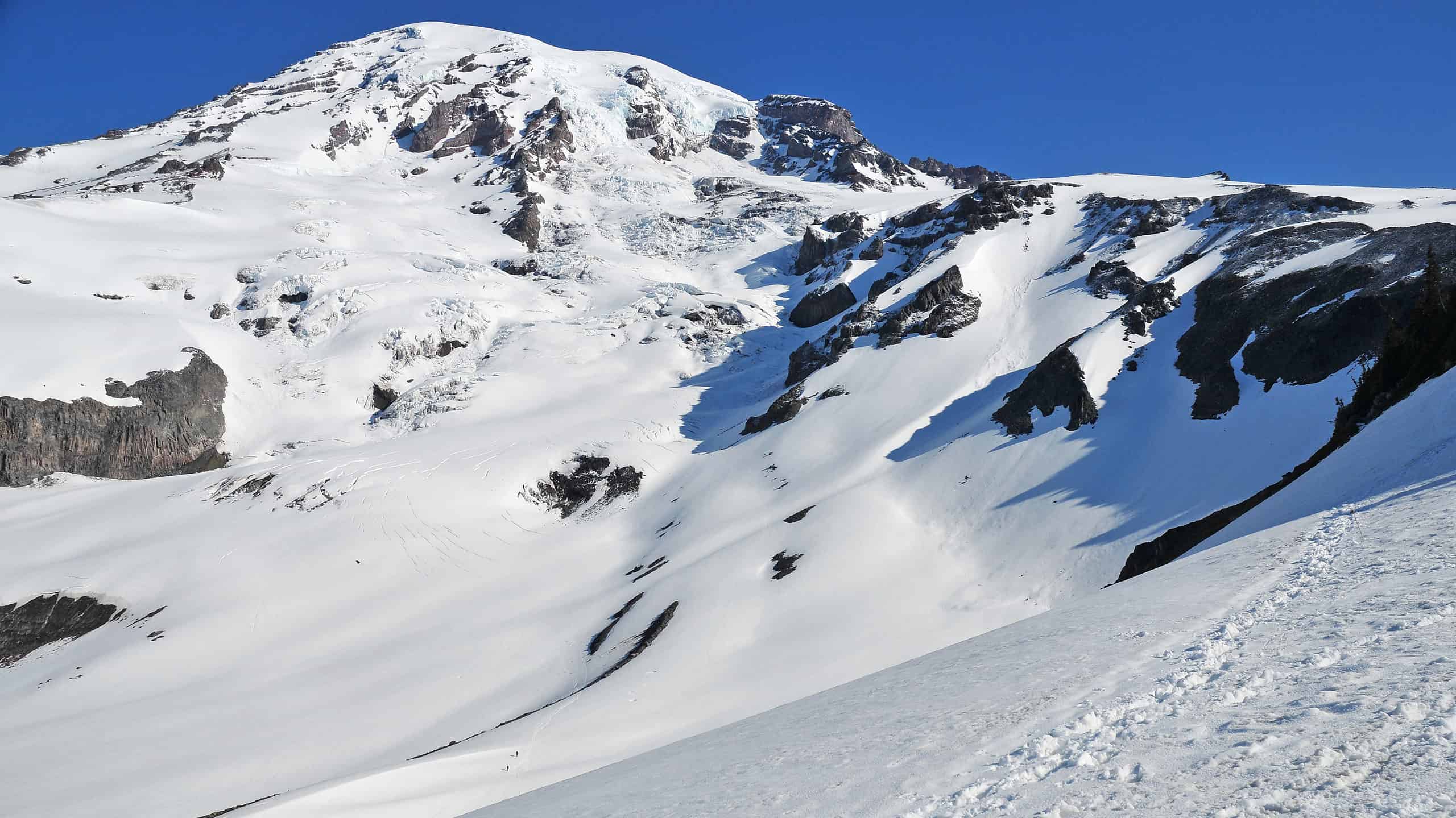 Miglior sci a Washington: guida per le migliori montagne e date per le migliori condizioni di neve