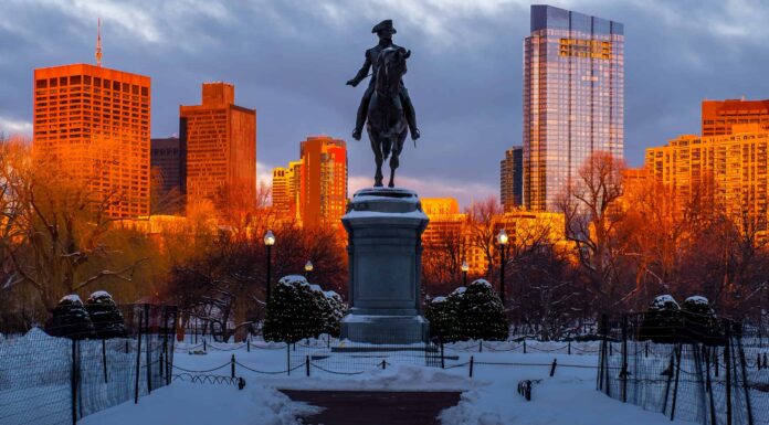 In che modo questo inverno è stato paragonato al più caldo di sempre del Massachusetts?
