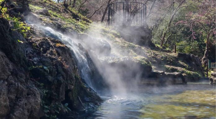 Scopri le 5 migliori sorgenti termali dell'Arkansas per nuotare tutto l'anno
