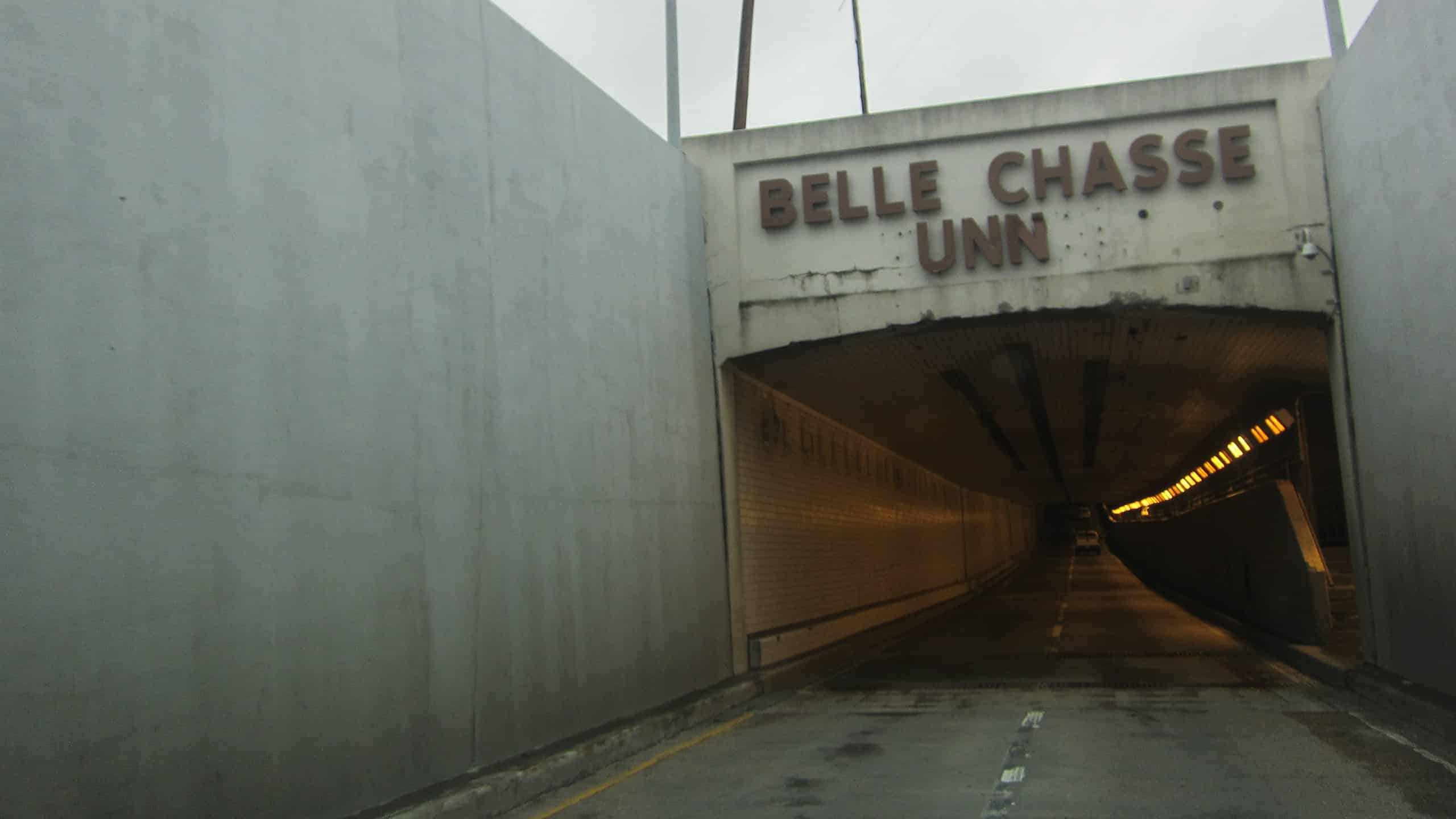 Non entrare nel tunnel più lungo della Louisiana se sei claustrofobico