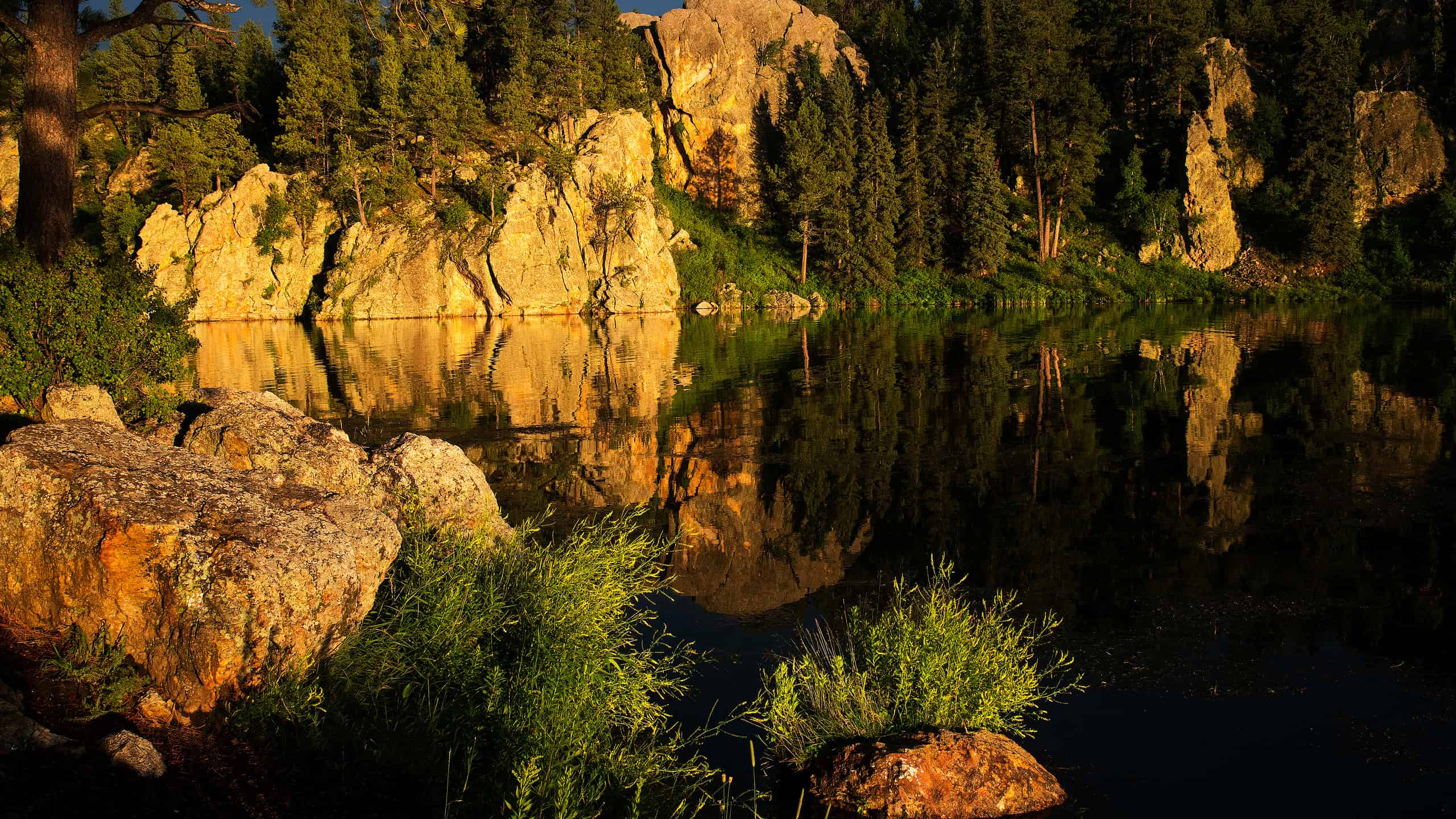 Gli 8 migliori laghi del South Dakota per nuotare