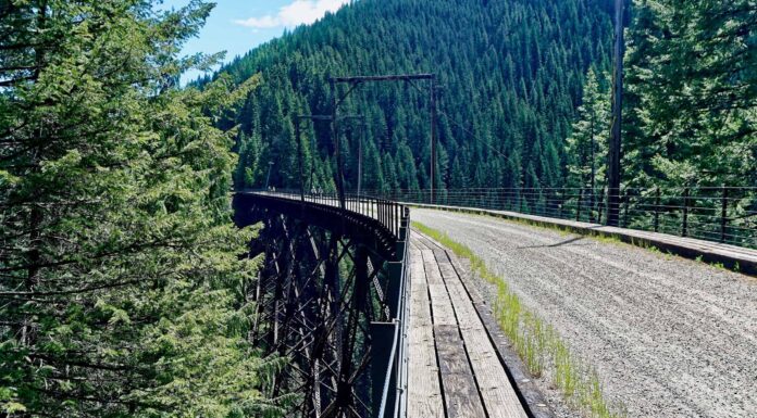 Il tunnel più lungo dell'Idaho sembra un portale per un'altra dimensione
