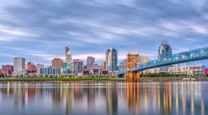 Non visitare il ponte più alto dell'Ohio se hai paura dell'altezza
