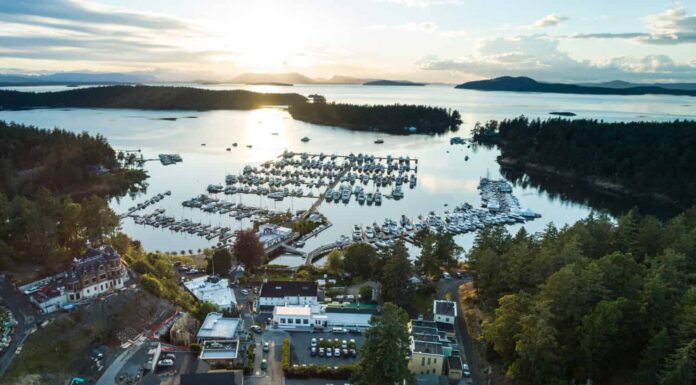 Roche Harbour San Juan Island Washington vista aerea tramonto