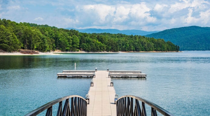 Lago Jocassee in Upstate South Carolina SC.