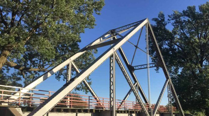 Storico Un ponte a cavalletto Parkville Missouri