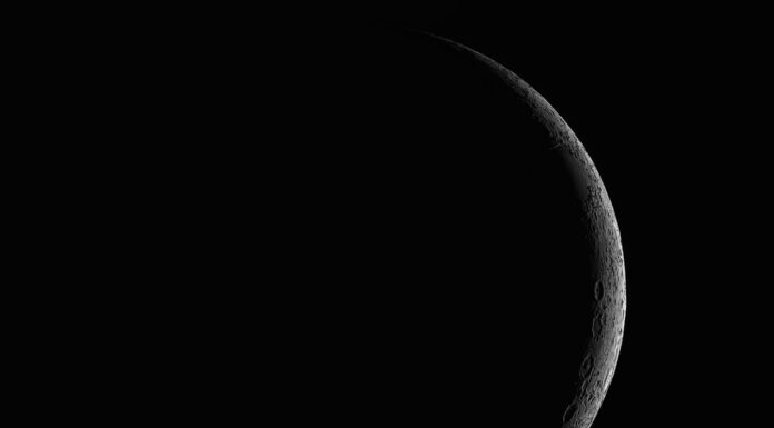 Serie di luna nel novembre 2016 (2,7 giorni)
