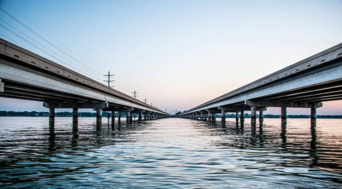 Ponte - Freeway Road - Lago Ray Hubbard, Texas