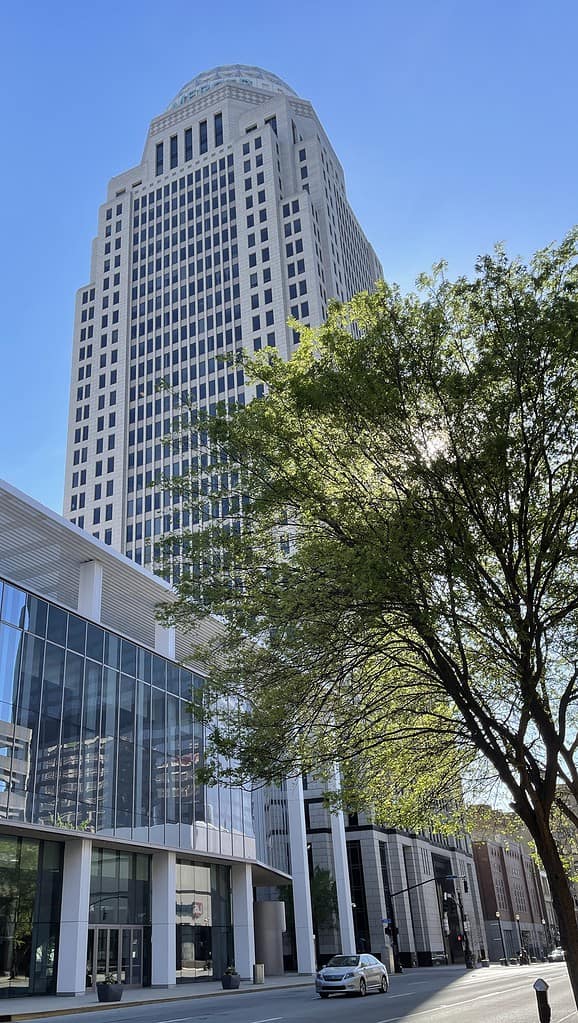 L'edificio più alto del Kentucky è alto solo 167 metri