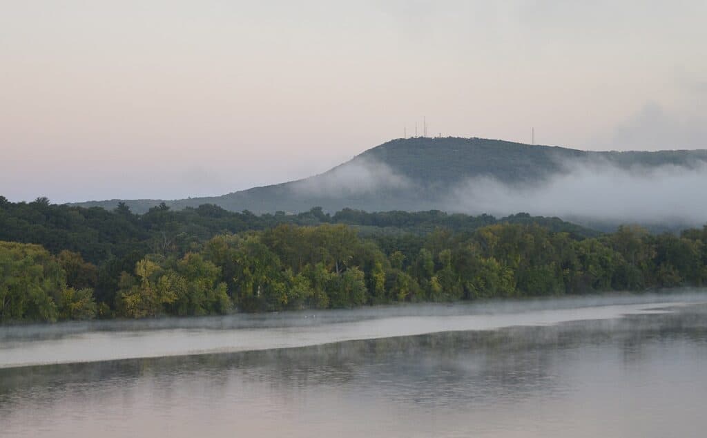 Quanto è alto il Monte Tom nel Massachusetts?