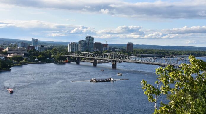 Il fiume tra Ottawa e Gatineau, in Canada