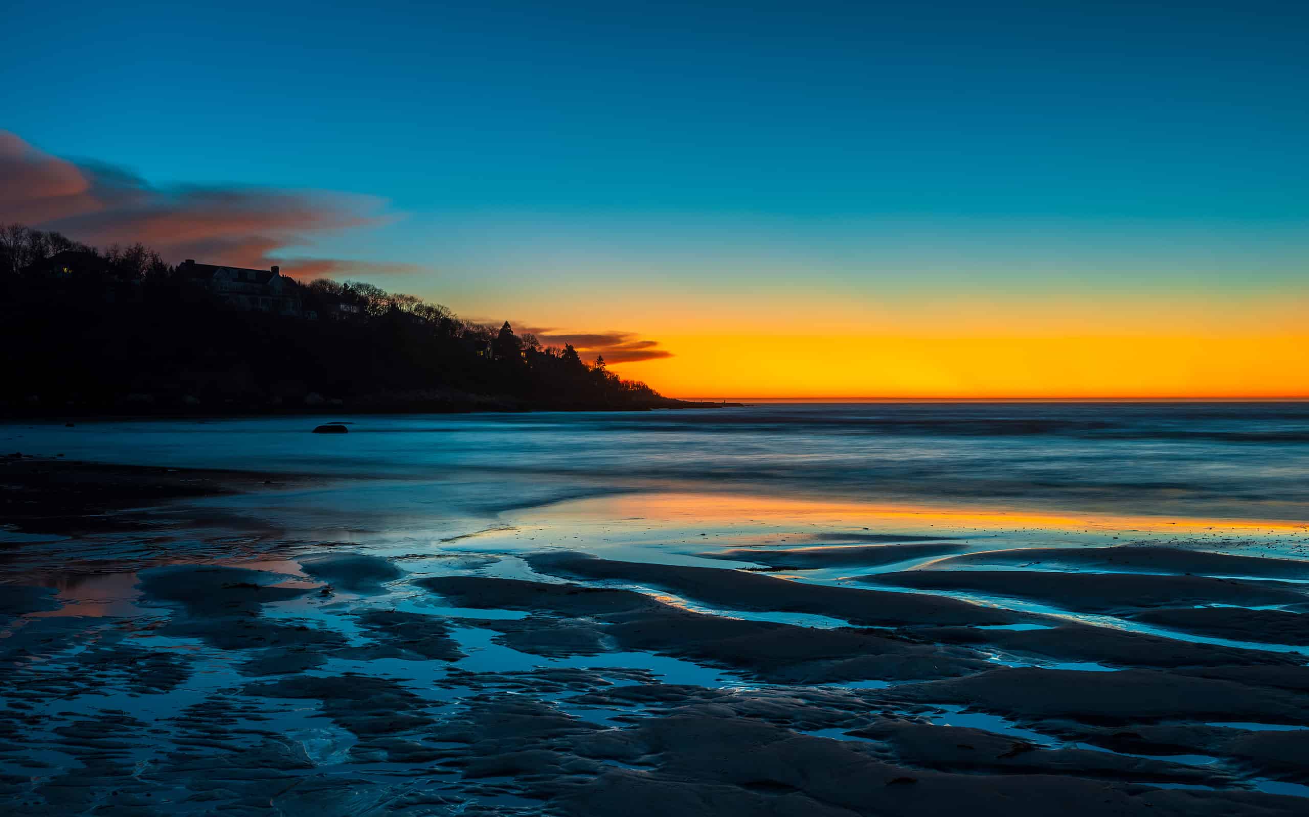 Tramonto sulla Buzzards Bay sulla Old Silver Beach, Cape Cod
