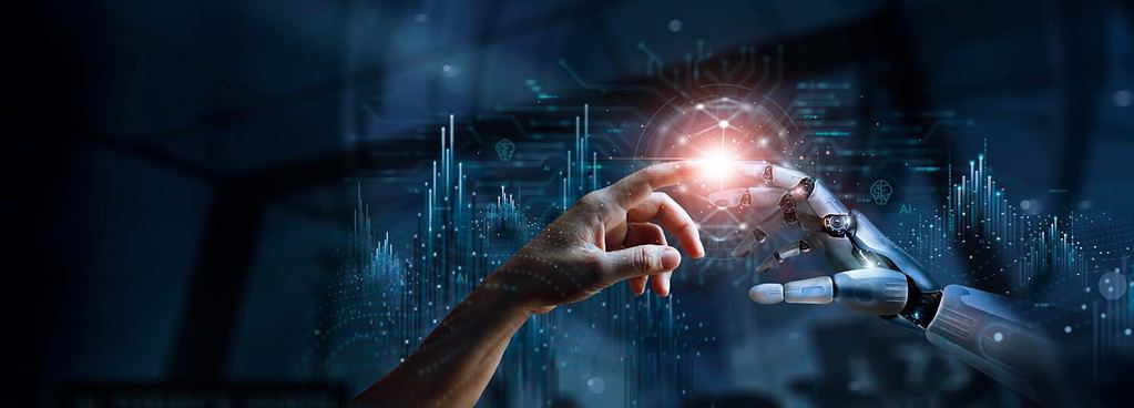 AI, apprendimento automatico, mani di robot e contatto umano sulla connessione di rete di big data, scambio di dati, apprendimento profondo, tecnologia scientifica e di intelligenza artificiale, innovazione futuristica.
