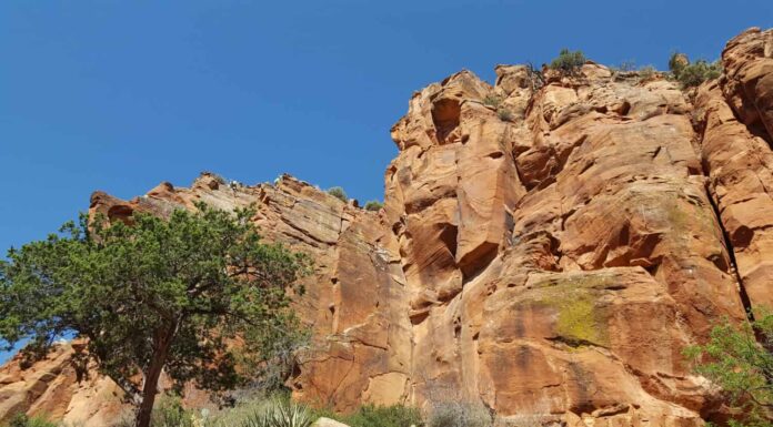 parete da arrampicata sul Wet Beaver Creek Trail