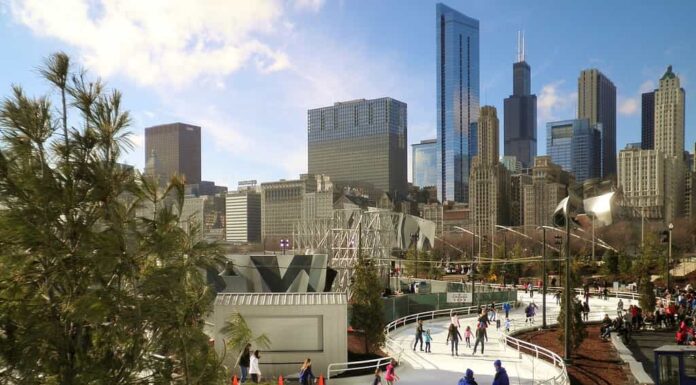 Nastro di pattinaggio sul ghiaccio di Maggie Daley a Chicago