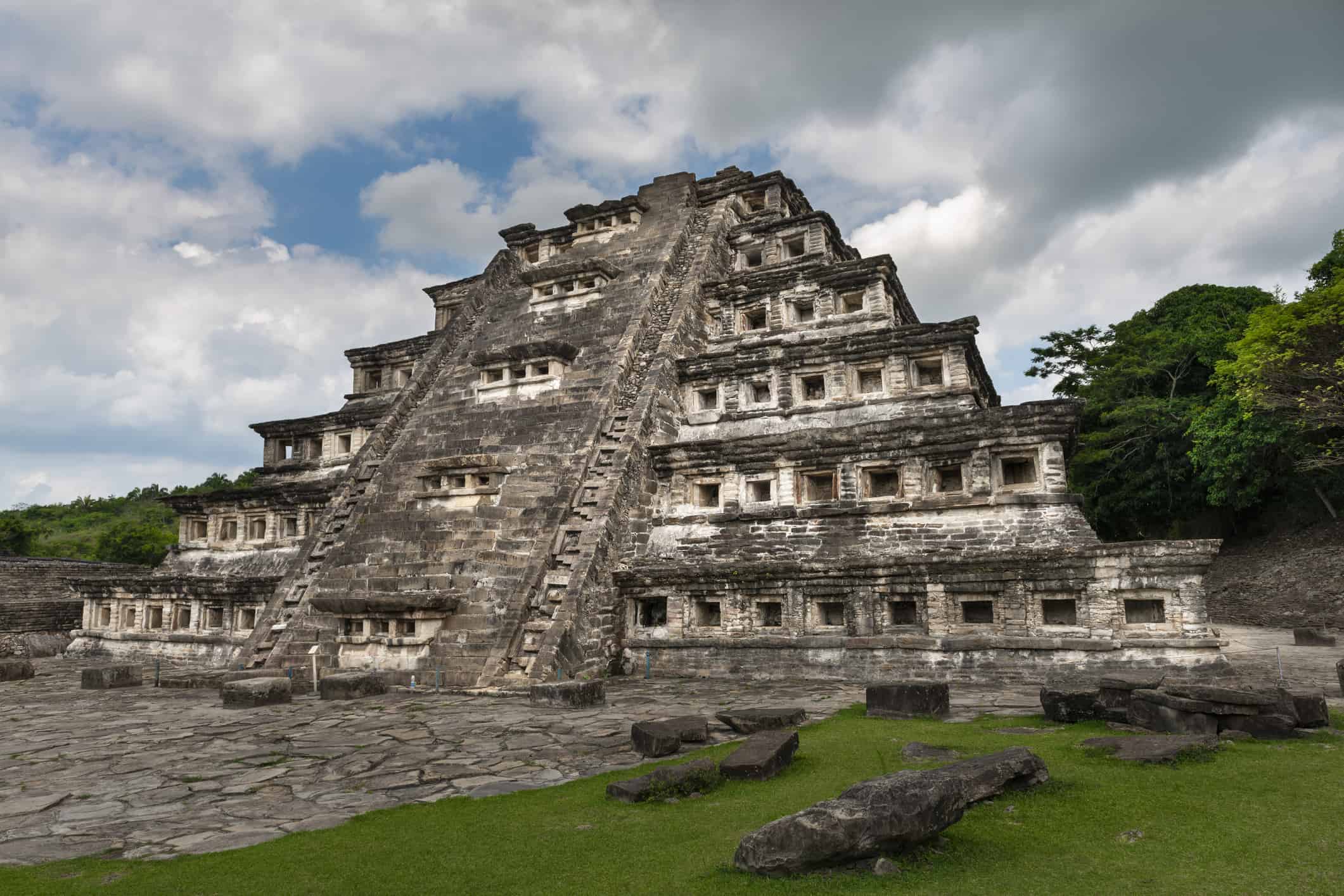 La Piramide delle Nicchie nel sito archeologico EL Tajin, a Papantla