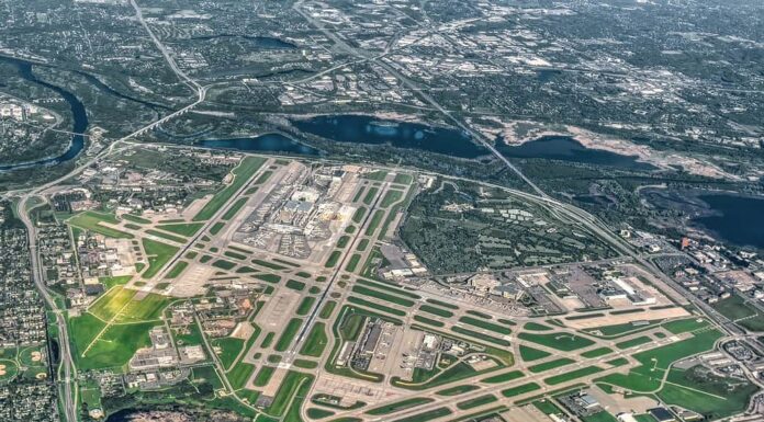 Veduta aerea dell'aeroporto internazionale di Minneapolis St. Paul