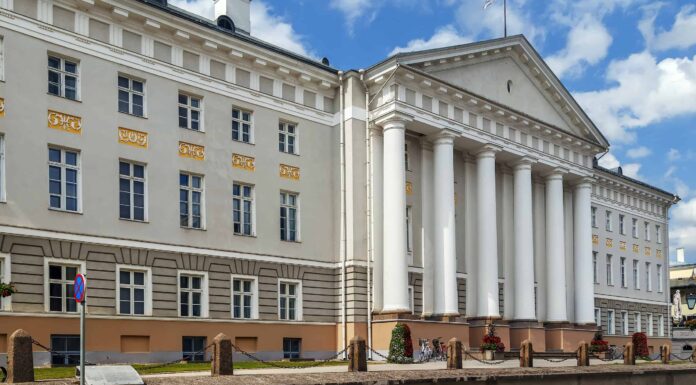 Edificio principale dell'Università di Tartu, Estonia