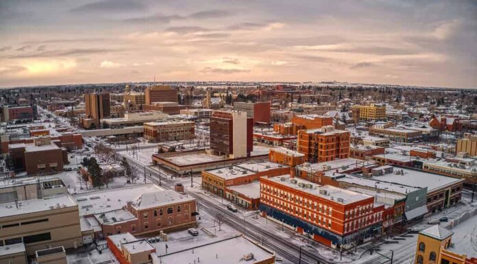 Veduta aerea di Cheyenne, Wyoming al tramonto durante l'inverno