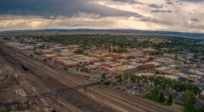 Veduta aerea del centro di Laramie, Wyoming in estate