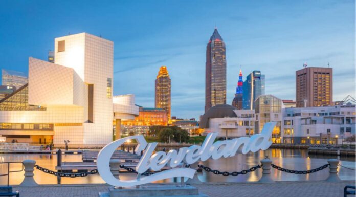 Acquari vicino a Cleveland - Cleveland Skyline