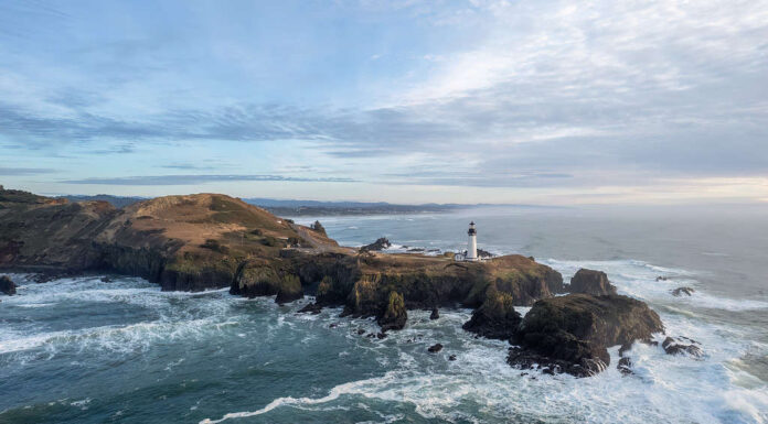 Oregon - Stato degli Stati Uniti, Newport - Oregon, Veduta aerea, Drone, Fotografia
