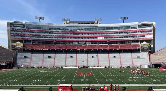 Gli 8 stadi più grandi del Nebraska
