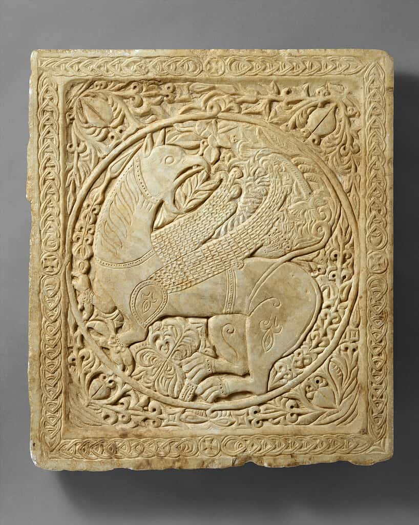 Ippogrifo contro Grifone: differenze chiave, origini e collegamenti con la realtà