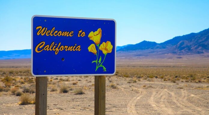 Benvenuti al cartello stradale della California