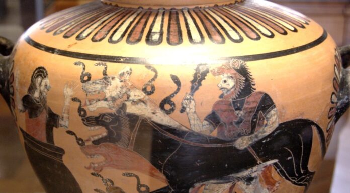 Lato A: Eracle, Cerbero ed Euristeo.  Lato B: due aquile in volo e una lepre.