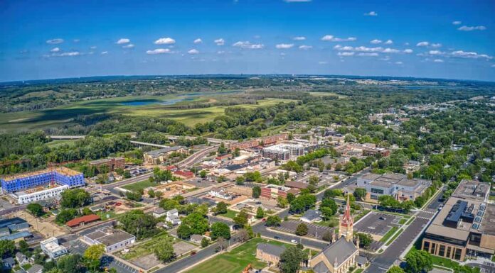Veduta aerea delle città gemelle, sobborgo esterno di Shakopee, Minnesota