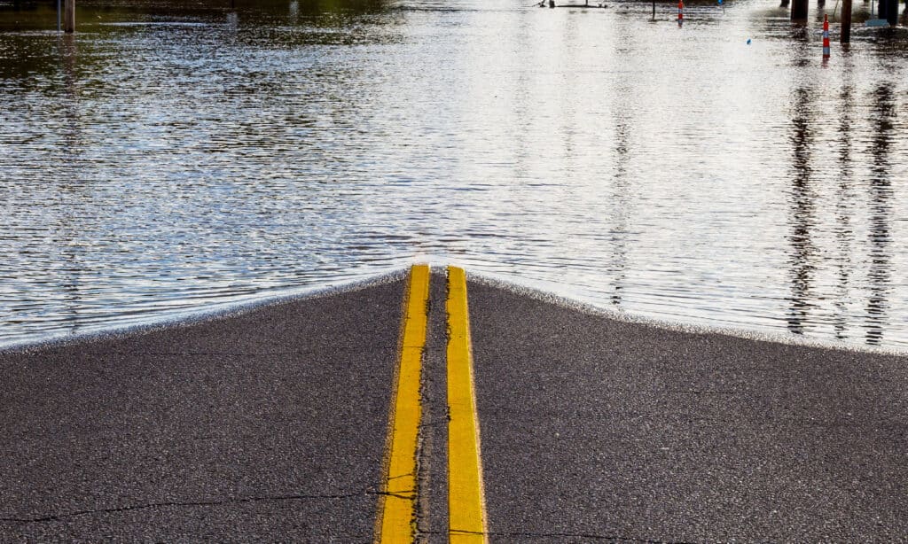 Alluvione, Strada, Strada, Copertura, Pericolo