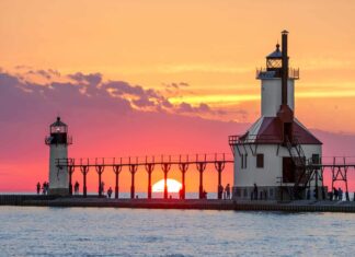 Eagle Harbor Lighthouse 