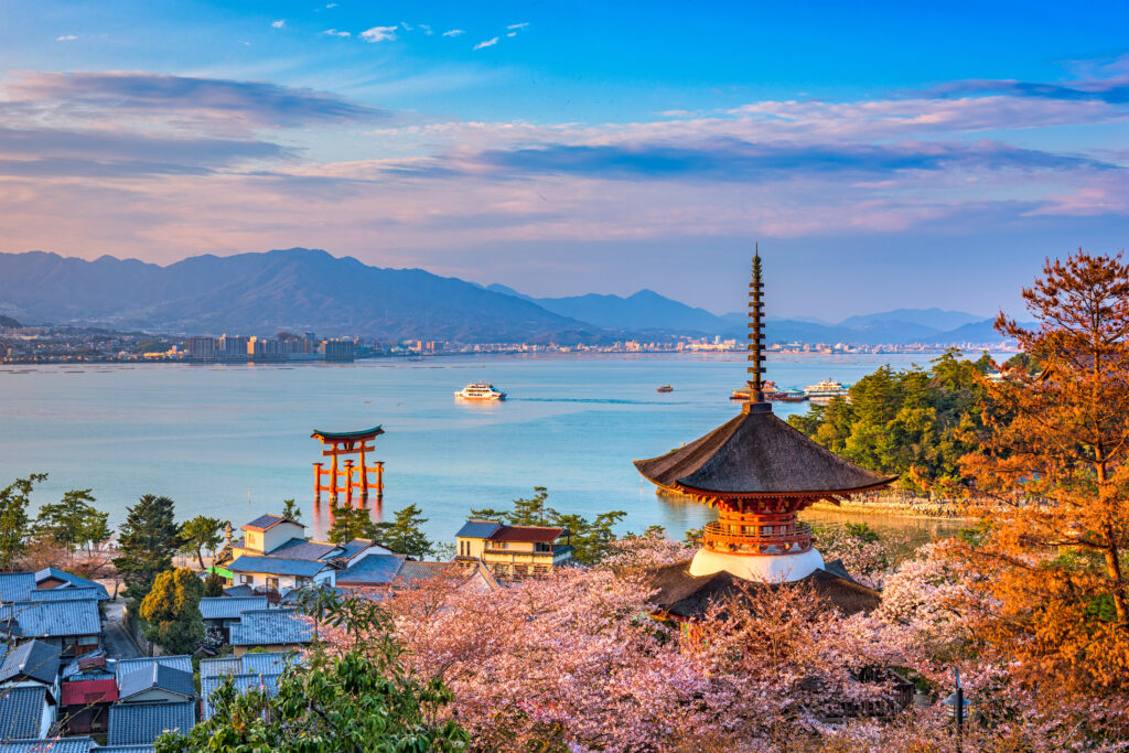 Isola di Miyajima, Hiroshima, Giappone in primavera.