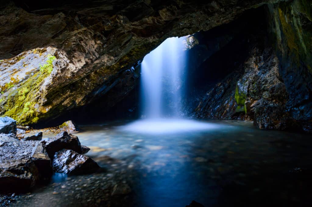 Donut Falls, Utah