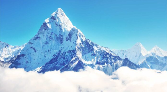 10 montagne mozzafiato in Cina
