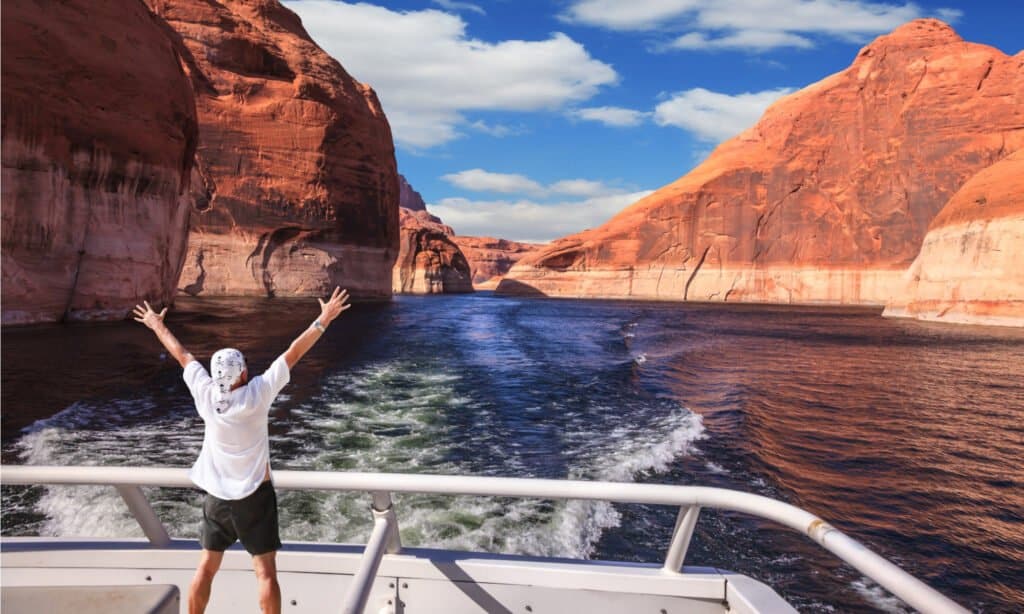 Uomo in barca in Arizona